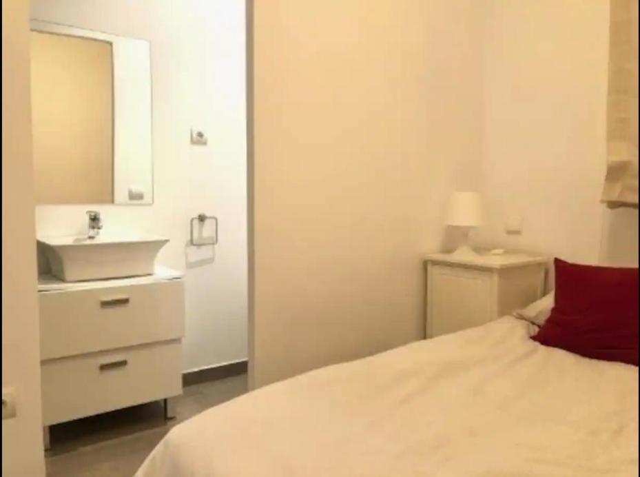 Madrid A Metros Del Retiro Apartment Екстериор снимка